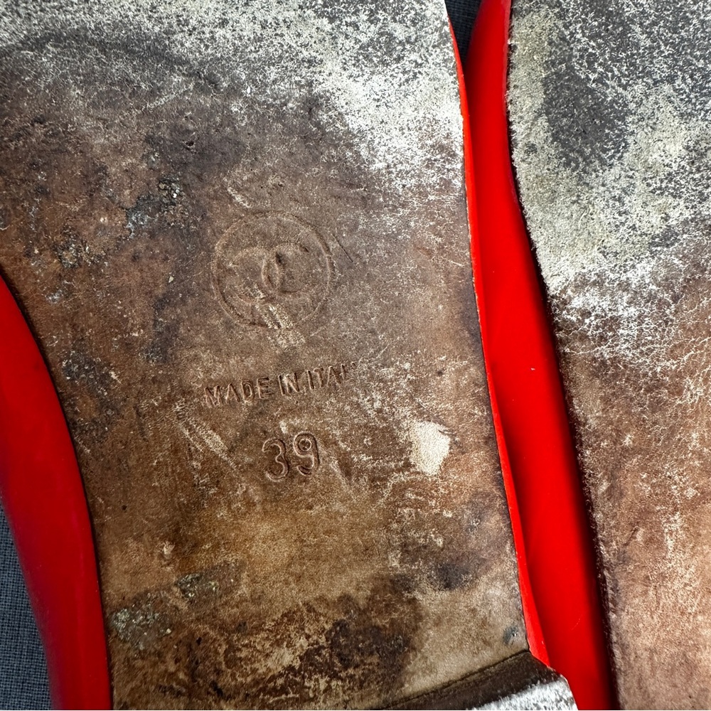 CHANEL - Women’s - Red Leather Patent Flats - Size 39(EU) - Picture 12 of 16